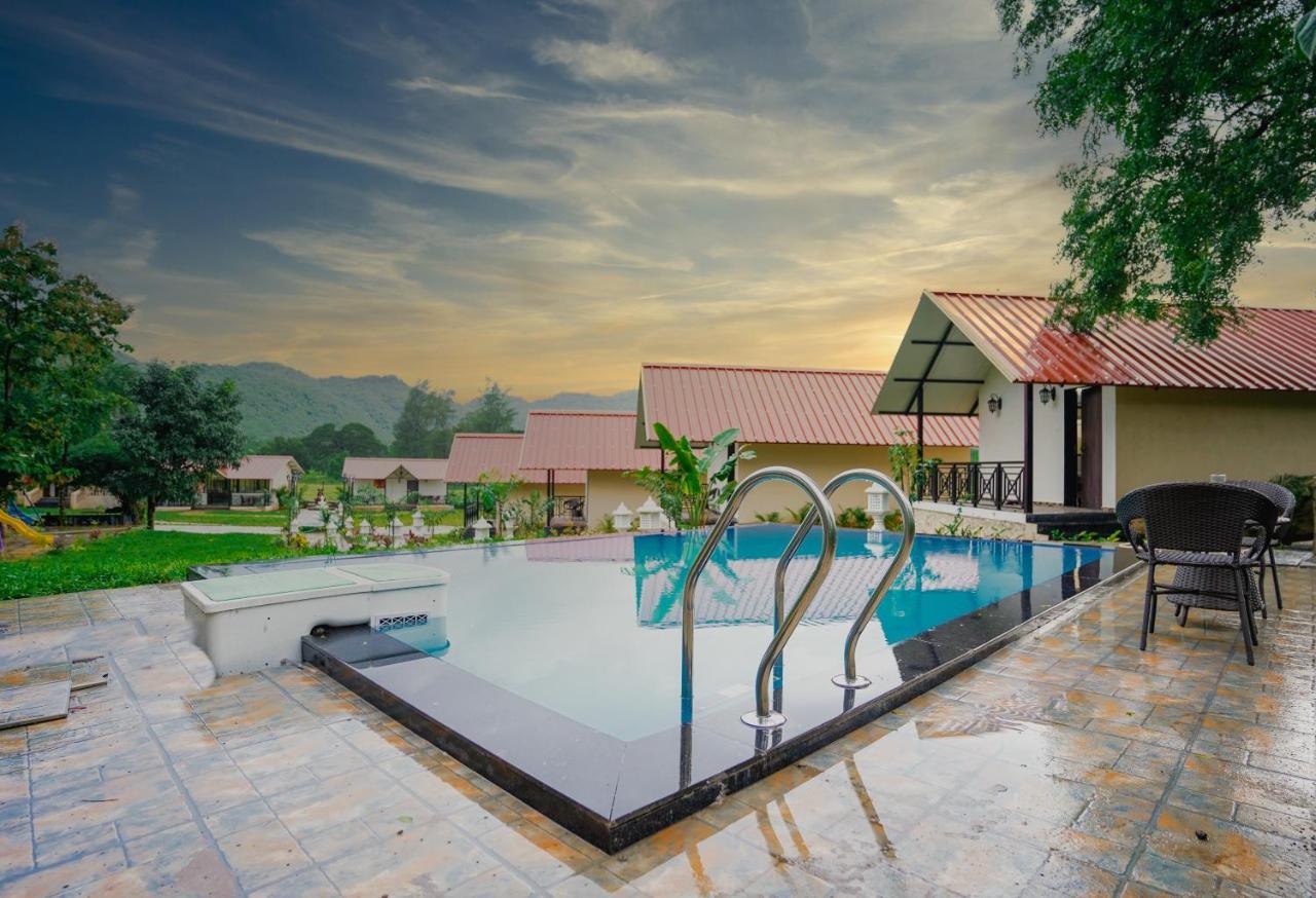 Ninad Homestays Karjat Dış mekan fotoğraf